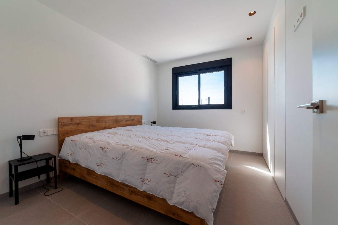 Huvila Los Montesinos, Alicante, Espanja 4 makuuhuonetta, 454 m2 No. 139126