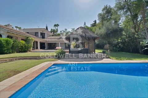 House for sale in Estepona, Malaga, Spain 4 bedrooms, 580 sq.m. No. 157744 - photo 15