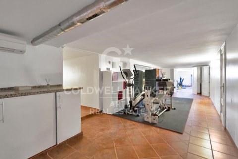 House for sale in Estepona, Malaga, Spain 4 bedrooms, 580 sq.m. No. 157744 - photo 12