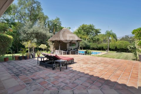 House for sale in Estepona, Malaga, Spain 4 bedrooms, 580 sq.m. No. 157744 - photo 7