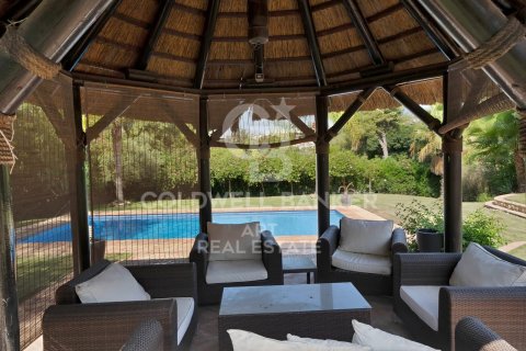 House for sale in Estepona, Malaga, Spain 4 bedrooms, 580 sq.m. No. 157744 - photo 6