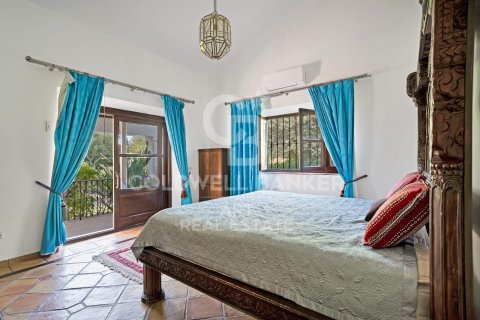 House for sale in Estepona, Malaga, Spain 4 bedrooms, 580 sq.m. No. 157744 - photo 9