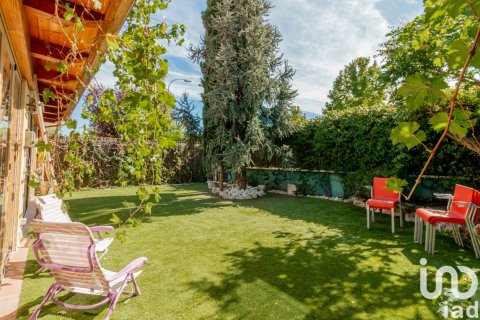 Hus till salu i Madrid, Spanien 6 sovrum, 323 kvm. Nr. 154206 - foto 2