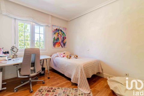 Hus till salu i Madrid, Spanien 6 sovrum, 323 kvm. Nr. 154206 - foto 18