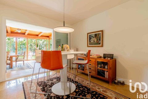 Hus till salu i Madrid, Spanien 6 sovrum, 323 kvm. Nr. 154206 - foto 8