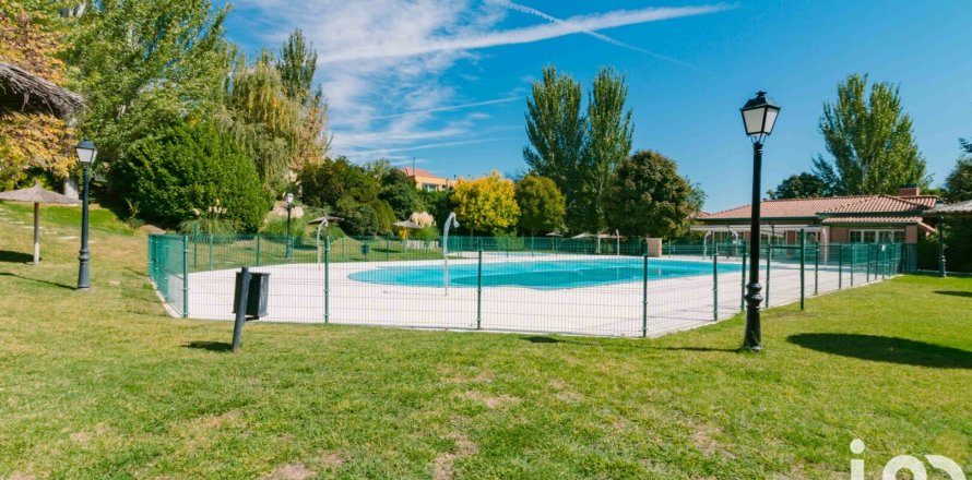 Hus i Madrid, Spanien 6 sovrum, 323 kvm. Nr. 154206