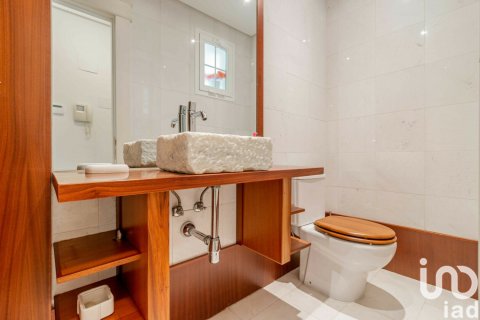 Hus till salu i Madrid, Spanien 6 sovrum, 323 kvm. Nr. 154206 - foto 25