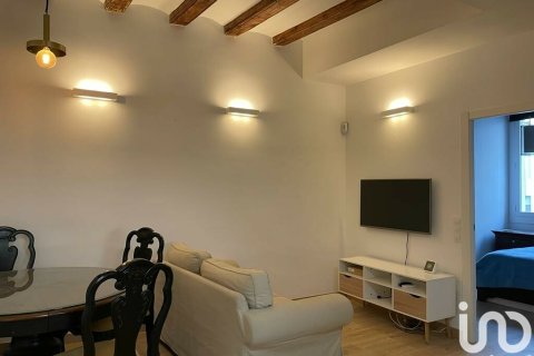 Продажа квартиры в Барселона, Испания 2 спальни, 50м2 №154207 - фото 2