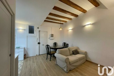 Продажа квартиры в Барселона, Испания 2 спальни, 50м2 №154207 - фото 5