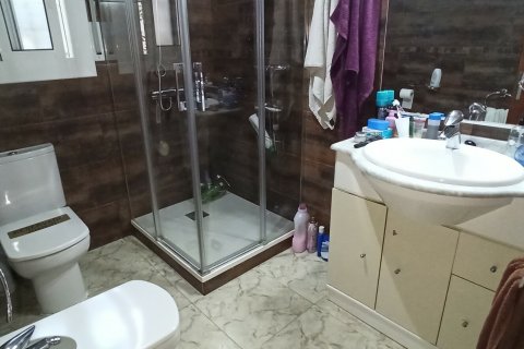 Talo myytävänä Vidreres, Girona, Espanja, 3 makuuhuonetta, 119 m2 No. 154209 - kuva 11