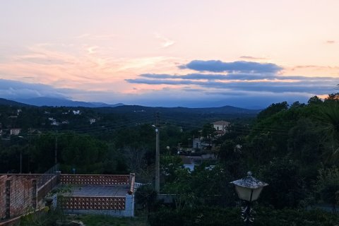 Talo myytävänä Vidreres, Girona, Espanja, 3 makuuhuonetta, 119 m2 No. 154209 - kuva 17