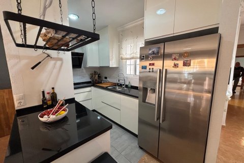 Dzīvoklis pārdošanā Torrevieja, Alicante, Spānijā 3 istabas, 95 m2 Nr. 155670 - attēls 2