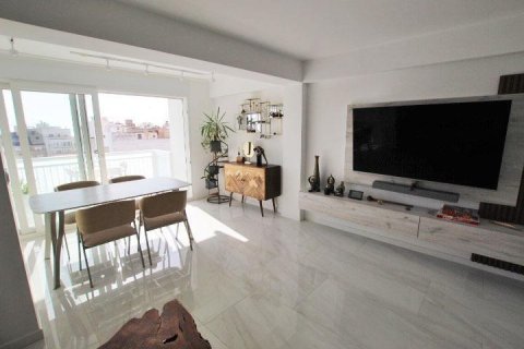 Apartamento en venta en Torrevieja, Alicante, España 2 dormitorios, 99 m2 No. 155671 - foto 19
