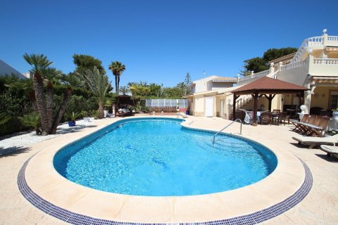 Villa à vendre Punta Prima, Alicante, Espagne, 4 chambres, 250 m2 No. 118894 - photo 18