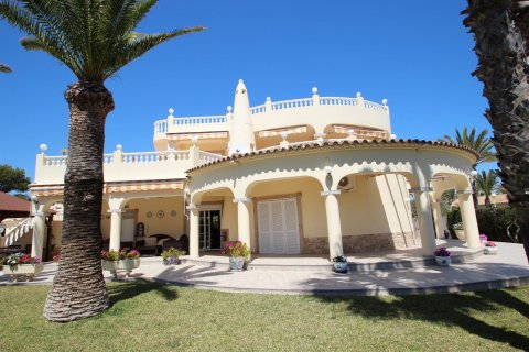 Villa à vendre Punta Prima, Alicante, Espagne, 4 chambres, 250 m2 No. 118894 - photo 2
