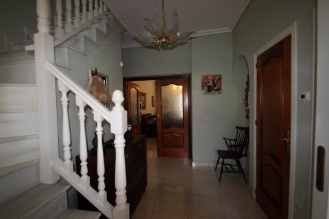 Villa à vendre Punta Prima, Alicante, Espagne, 4 chambres, 250 m2 No. 118894 - photo 7