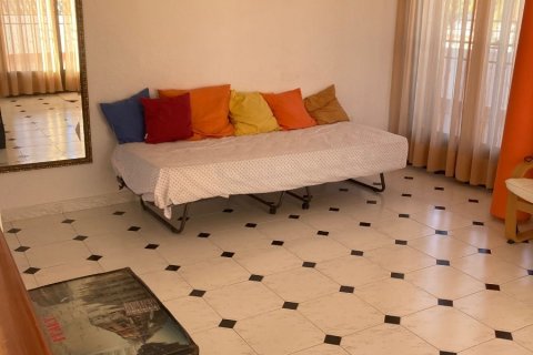 Villa for sale Cabo Roig, Alicante, Spain 4 bedrooms, 360 sq.m. No. 118889 - photo 16