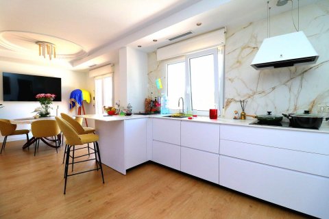Продажа виллы в Дехеса де Кампоамор, Аликанте, Испания 5 спален, 250м2 №118886 - фото 16