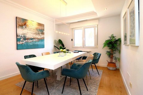 Продажа виллы в Дехеса де Кампоамор, Аликанте, Испания 5 спален, 250м2 №118886 - фото 15