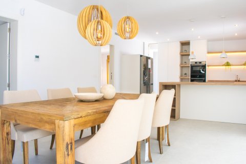 Продажа виллы в Торревьеха, Аликанте, Испания 4 спальни, 190м2 №118895 - фото 14
