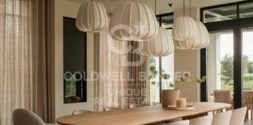 Apartment in Madrid, Spain 3 bedrooms, 225 sq.m. No. 157585