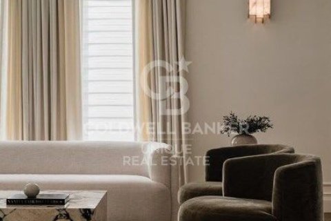 Apartment for sale in Madrid, Spain 3 bedrooms, 225 sq.m. No. 157585 - photo 7