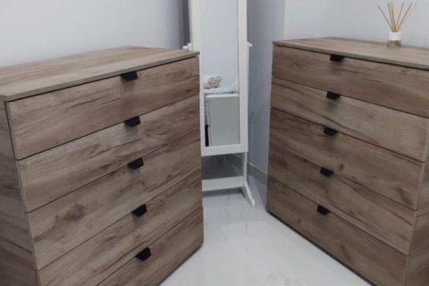 Huoneisto myytävänä Torrevieja, Alicante, Espanja, 2 makuuhuonetta, 50 m2 No. 163015 - kuva 4