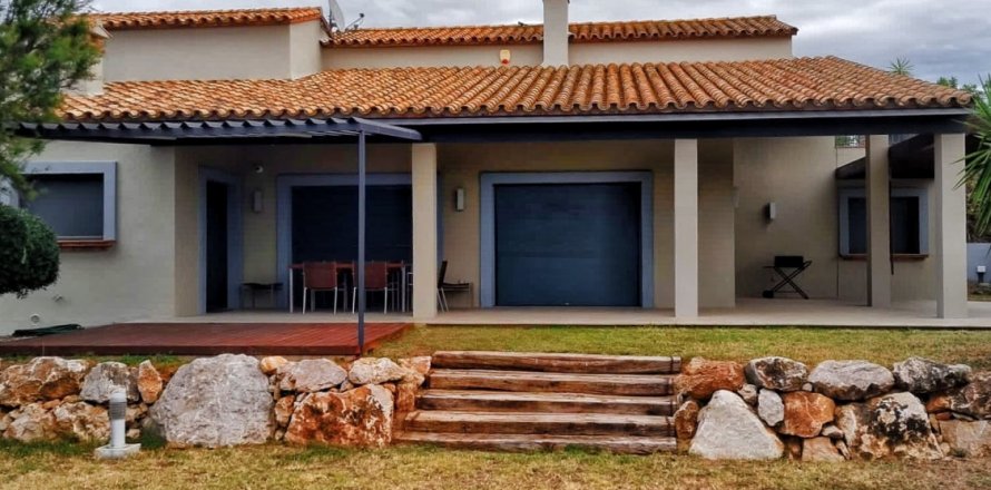 House Llagostera, Girona, Spanien 4 Schlafzimmer, 267 m2 Nr. 74974
