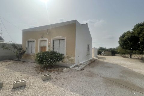 Finca till salu i Rojales, Alicante, Spanien 3 sovrum, 120 kvm. Nr. 144409 - foto 20