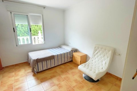 Finca till salu i Daya Vieja, Alicante, Spanien 3 sovrum, 160 kvm. Nr. 144408 - foto 8