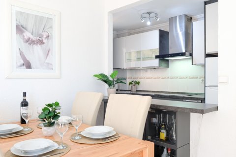 Lägenhet till salu i Torrevieja, Alicante, Spanien 3 sovrum, 82 kvm. Nr. 144405 - foto 16