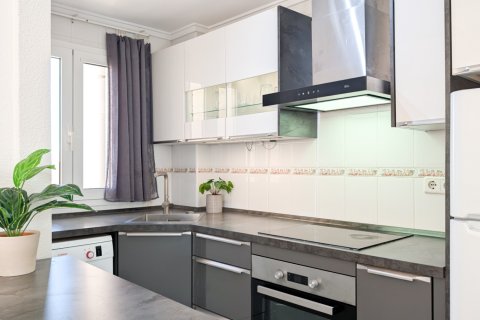 Lägenhet till salu i Torrevieja, Alicante, Spanien 3 sovrum, 82 kvm. Nr. 144405 - foto 17