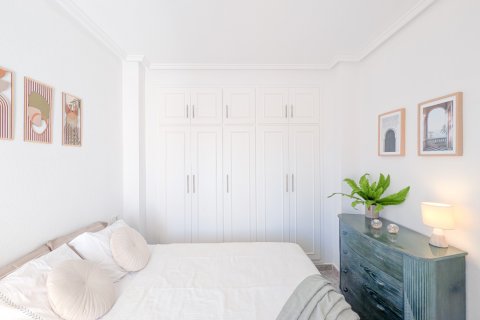 Lägenhet till salu i Torrevieja, Alicante, Spanien 3 sovrum, 82 kvm. Nr. 144405 - foto 30