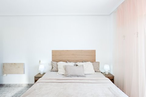 Lägenhet till salu i Torrevieja, Alicante, Spanien 3 sovrum, 82 kvm. Nr. 144405 - foto 21