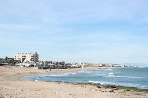 Dom w Torrevieja, Alicante, Hiszpania 2 sypialnie, 65 mkw. nr 168395 – zdjęcie 18
