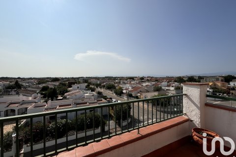 Penthouse for sale in Empuriabrava, Girona, Spain 2 bedrooms, 54 sq.m. No. 186128 - photo 5