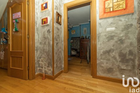 Duplex in vendita a Leon, Spagna 3 camere da letto, 131 mq. N° 186126 - foto 19