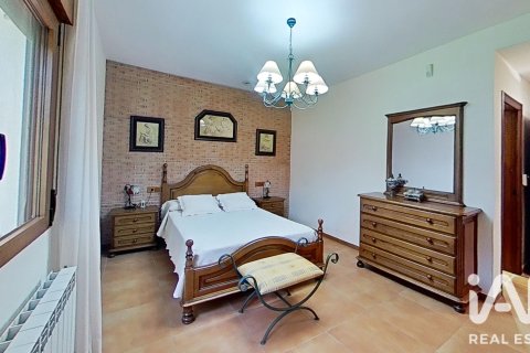 Продажа дома в Альбасете, Испания 4 спальни, 600м2 №187728 - фото 15