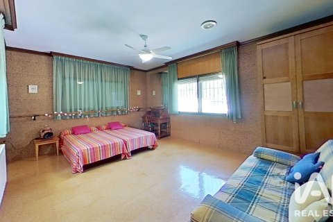 Продажа дома в Альбасете, Испания 4 спальни, 600м2 №187728 - фото 25