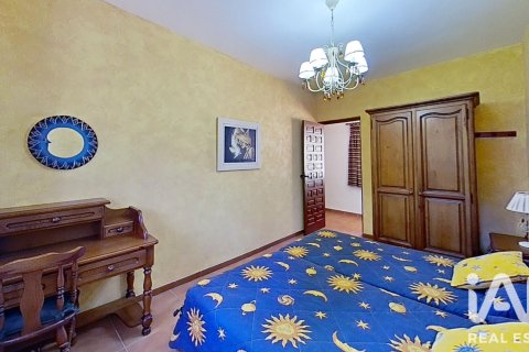 Продажа дома в Альбасете, Испания 4 спальни, 600м2 №187728 - фото 19