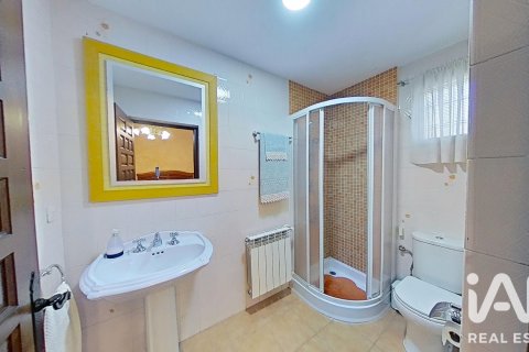Продажа дома в Альбасете, Испания 4 спальни, 600м2 №187728 - фото 20