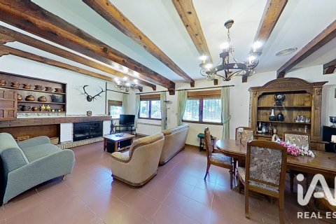 Продажа дома в Альбасете, Испания 4 спальни, 600м2 №187728 - фото 5