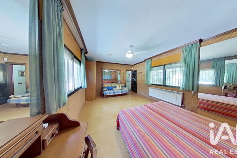 Продажа дома в Альбасете, Испания 4 спальни, 600м2 №187728 - фото 26
