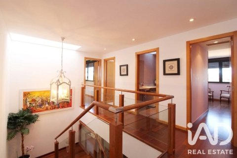 Продажа квартиры в Карраскаль-де-Баррегас, Саламанка, Испания 6 спален, 604м2 №187732 - фото 17