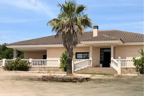 Продажа дома в Мон-Риг-дель-Камп, Таррагона, Испания 5 спален, 421м2 №187731 - фото 26