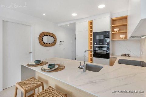 Huoneisto myytävänä Los Alcazares, Murcia, Espanja, 3 makuuhuonetta, 85 m2 No. 164750 - kuva 4