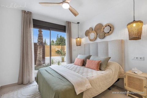 Huoneisto myytävänä Los Alcazares, Murcia, Espanja, 3 makuuhuonetta, 81 m2 No. 164751 - kuva 4