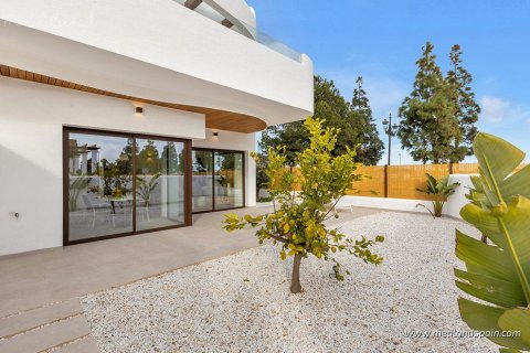 Huoneisto myytävänä Los Alcazares, Murcia, Espanja, 3 makuuhuonetta, 81 m2 No. 164751 - kuva 10