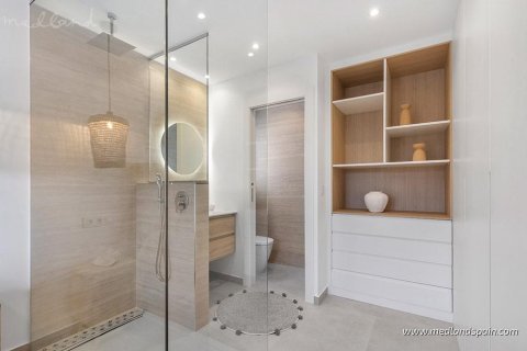 Huoneisto myytävänä Los Alcazares, Murcia, Espanja, 3 makuuhuonetta, 85 m2 No. 164752 - kuva 5