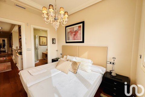 Сasa en venta en Mutxamel, Alicante, España 5 dormitorios, 489 m2 No. 154075 - foto 17